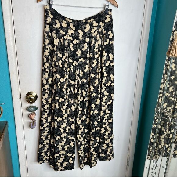 Corey Lynn Calter Floral Pleated Wide Leg Pants, sold at Anthropologie - Picture 5 of 13